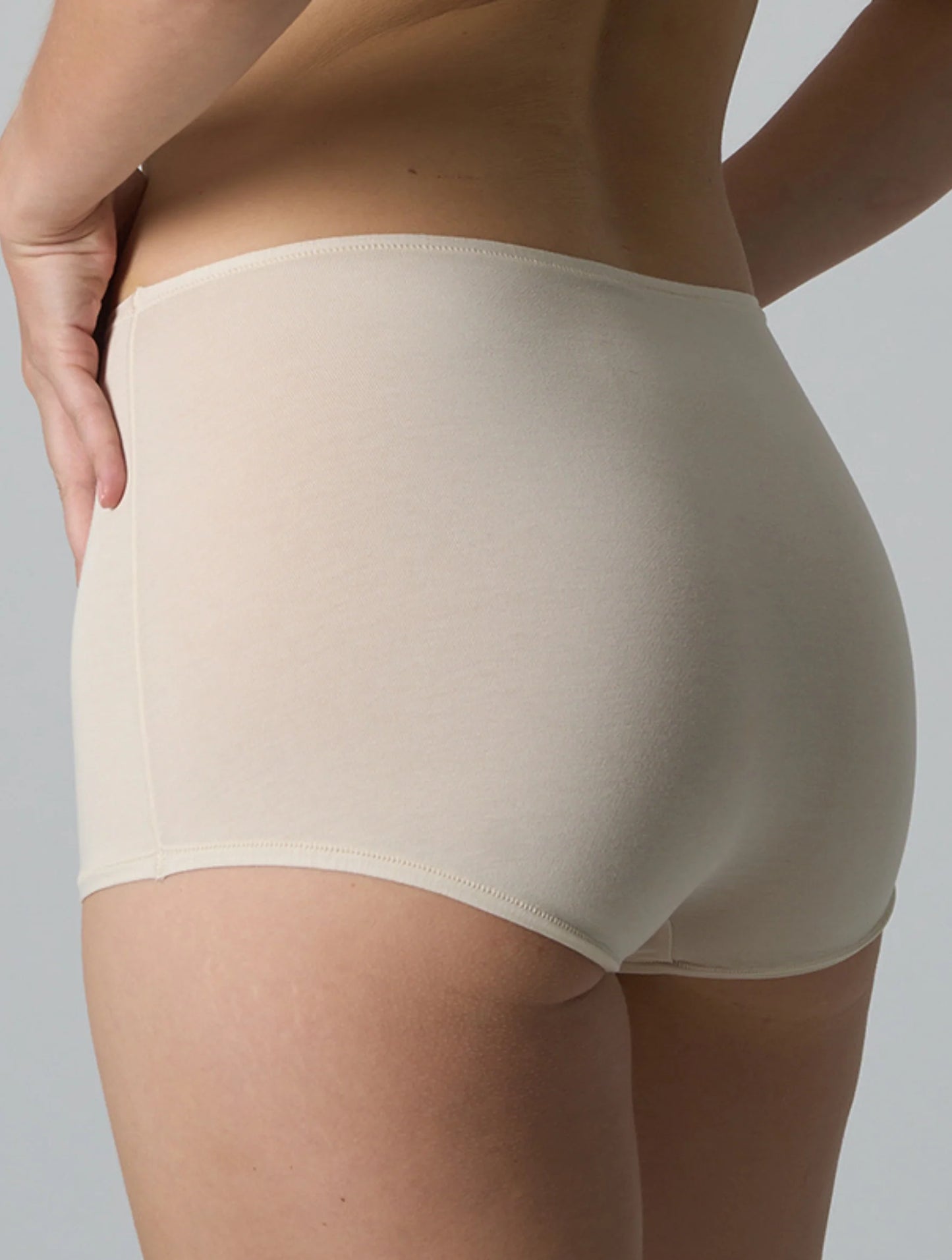 Shapevie – High-Waist Cotton Ribbed Shorts