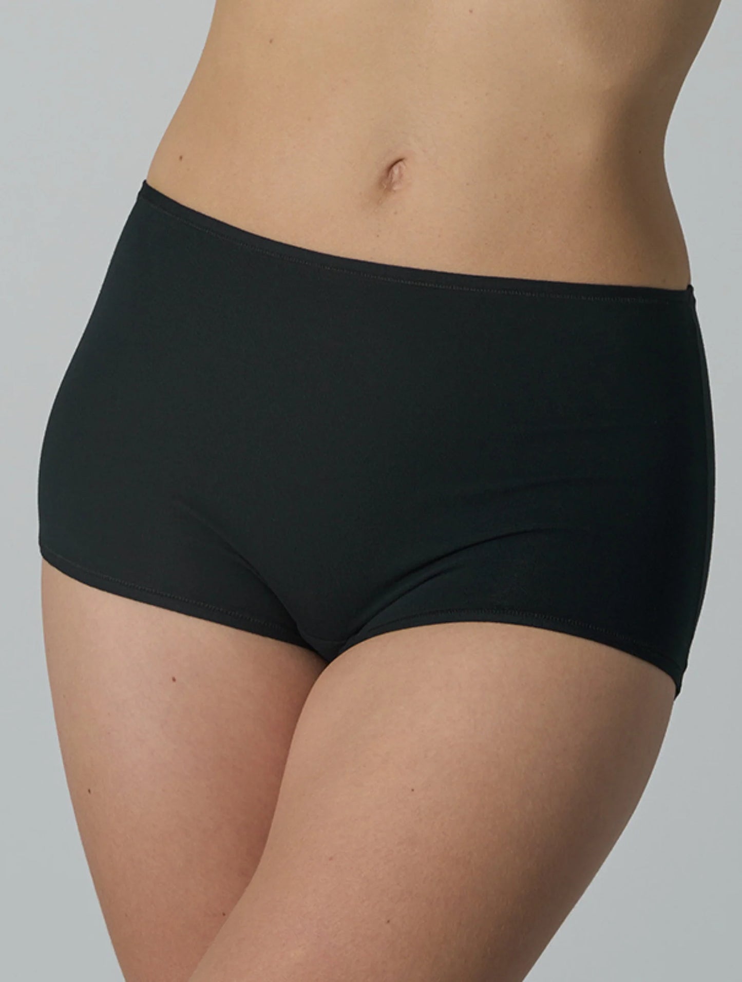 Shapevie – High-Waist Cotton Ribbed Shorts